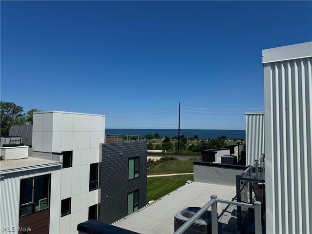 1240 W 70th Street, Cleveland, OH 44102