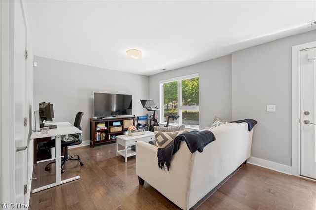 1240 W 70th Street, Cleveland, OH 44102