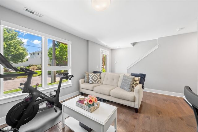 1240 W 70th Street, Cleveland, OH 44102