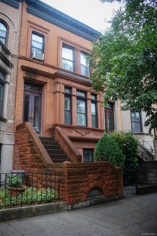 125 Midwood Street, Brooklyn, NY 11225
