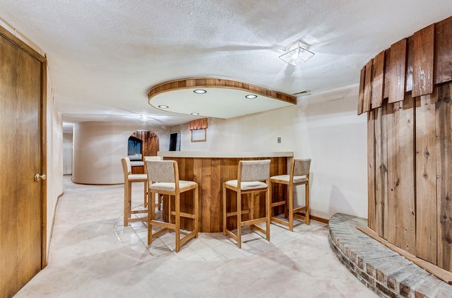 8732 W Surrey Park, Palos Hills, IL 60465