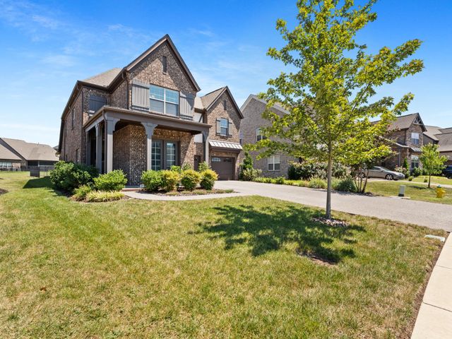 4631 Maryweather Ln, Murfreesboro, TN 37128