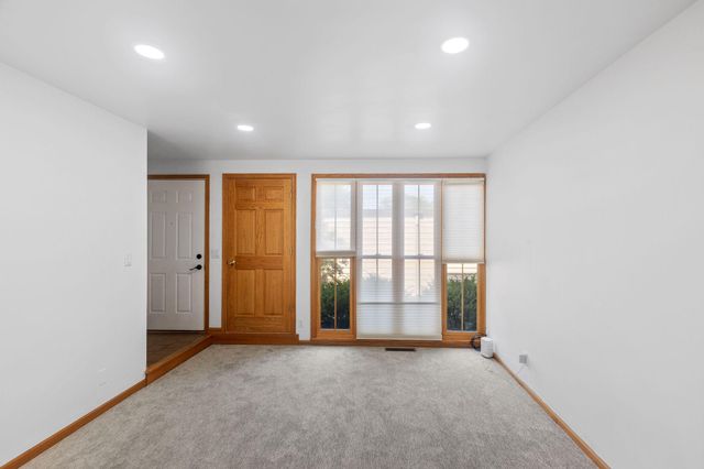 6301 Barrie Road, Edina, MN 55435