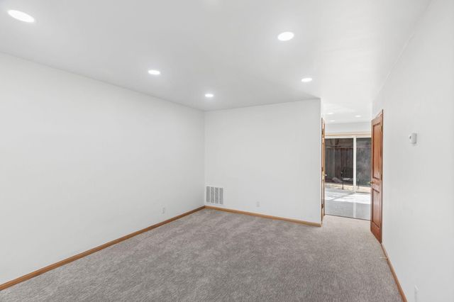 6301 Barrie Road, Edina, MN 55435