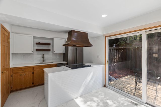6301 Barrie Road, Edina, MN 55435