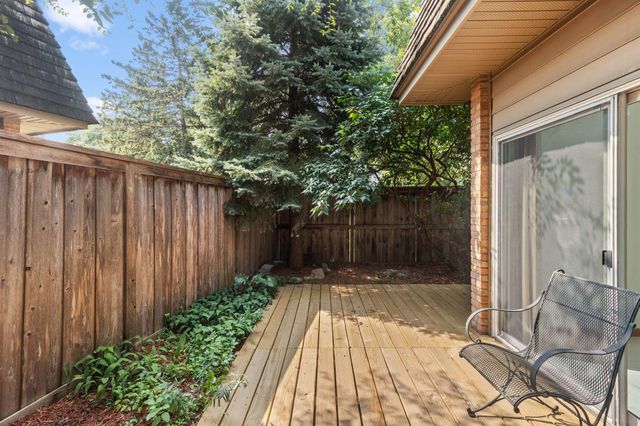 6301 Barrie Road, Edina, MN 55435