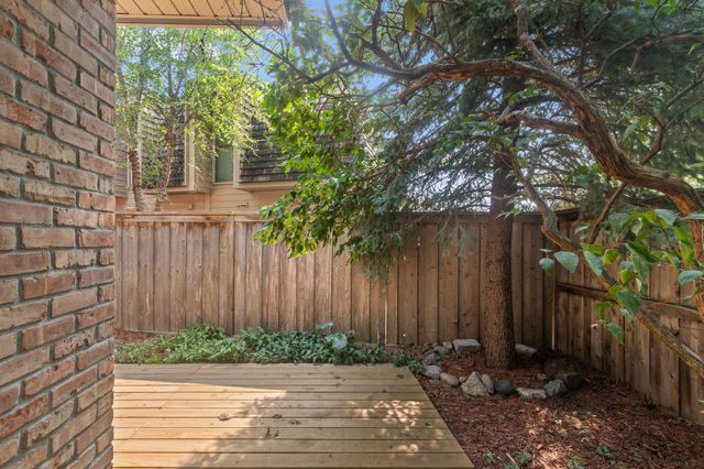 6301 Barrie Road, Edina, MN 55435