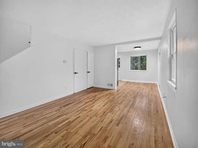 4346 MARTIN LUTHER KING JR AVE SW, Washington, DC 20032
