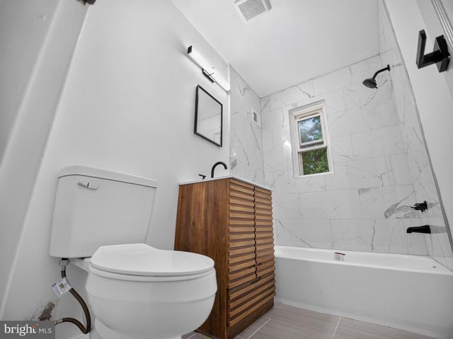 4346 MARTIN LUTHER KING JR AVE SW, Washington, DC 20032