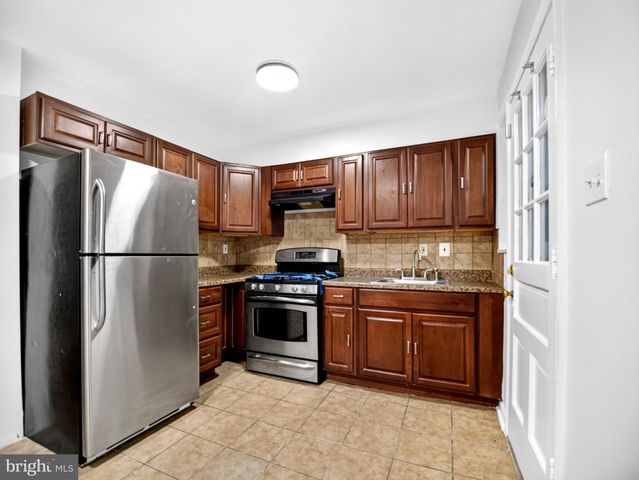 4346 MARTIN LUTHER KING JR AVE SW, Washington, DC 20032