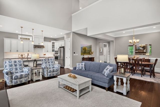 70 Woody Nook, Plymouth, MA 02360