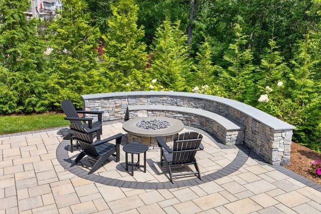 70 Woody Nook, Plymouth, MA 02360