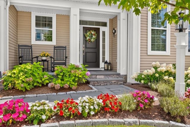 70 Woody Nook, Plymouth, MA 02360