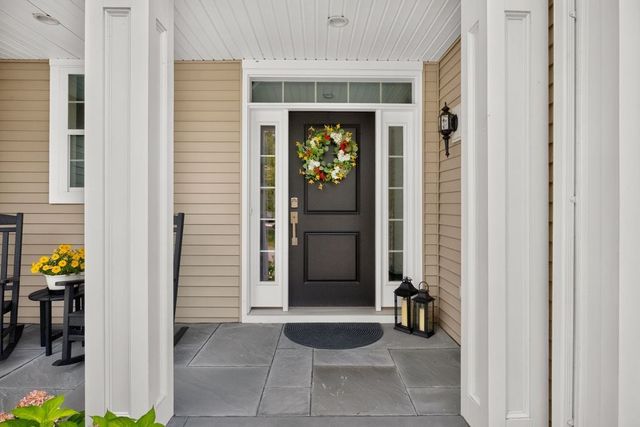 70 Woody Nook, Plymouth, MA 02360