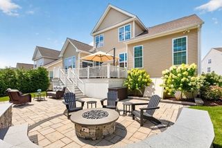 70 Woody Nook, Plymouth, MA 02360