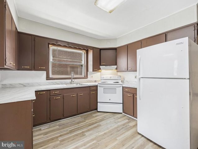 161 STRODE AVE, Coatesville, PA 19320