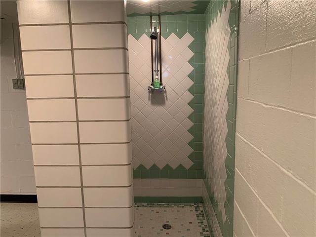 420 Grant Ave. Ext., West Mifflin, PA 15122