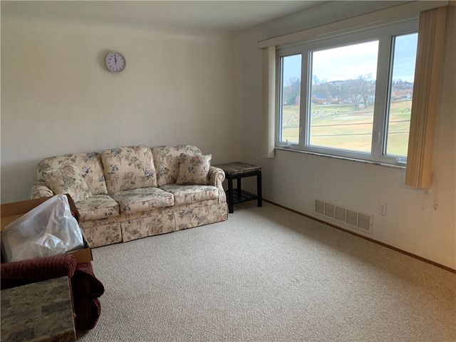 420 Grant Ave. Ext., West Mifflin, PA 15122