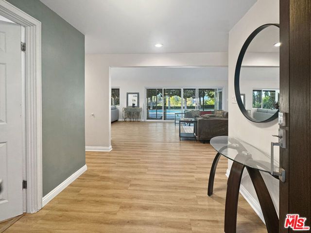 15701 Royal Ridge Road, Los Angeles, CA 91403