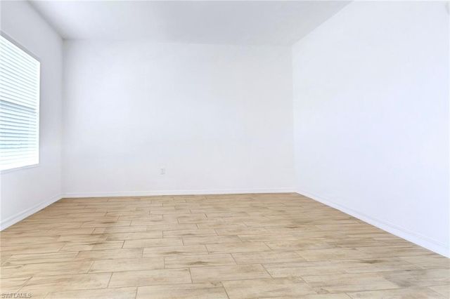 2118 SW 25th TER, Cape Coral, FL 33914