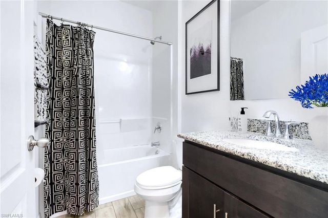 2118 SW 25th TER, Cape Coral, FL 33914