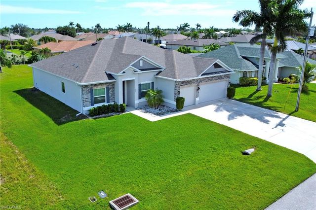 2118 SW 25th TER, Cape Coral, FL 33914