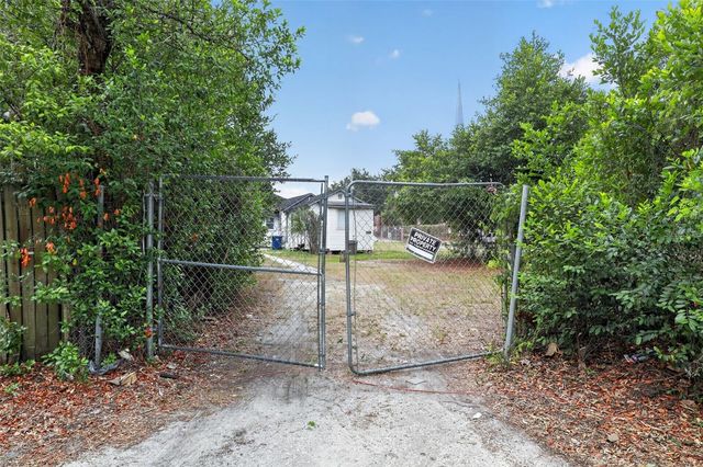 2930 N TAMPA STREET, Tampa, FL 33602