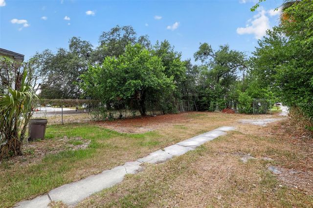 2930 N TAMPA STREET, Tampa, FL 33602