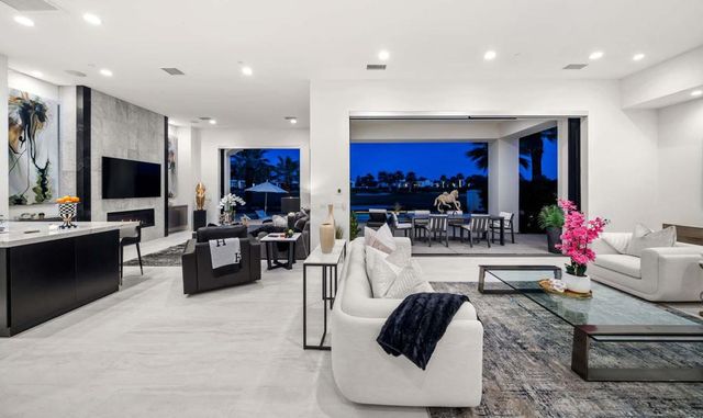 42370 Via Vicchio, Indian Wells, CA 92210