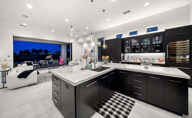 42370 Via Vicchio, Indian Wells, CA 92210