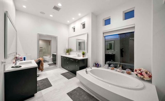 42370 Via Vicchio, Indian Wells, CA 92210