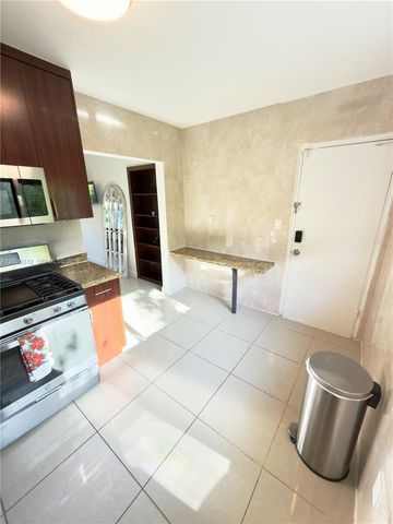 1043 94th St 2, Bay Harbor Islands, FL 33154