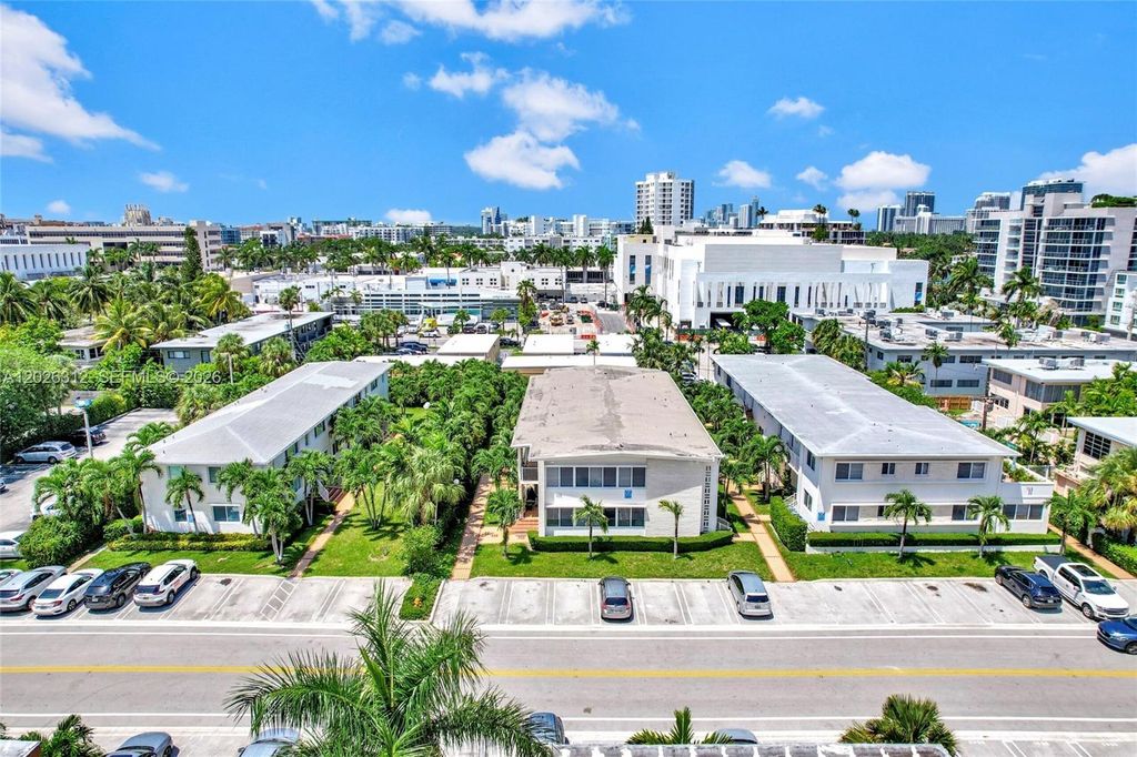 1043 94th St 2, Bay Harbor Islands, FL 33154