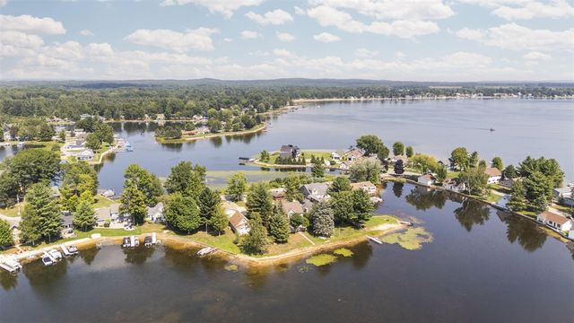 7039 W White Birch Avenue, Lake City, MI 49651