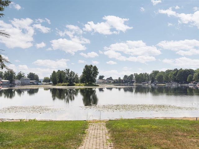 7039 W White Birch Avenue, Lake City, MI 49651