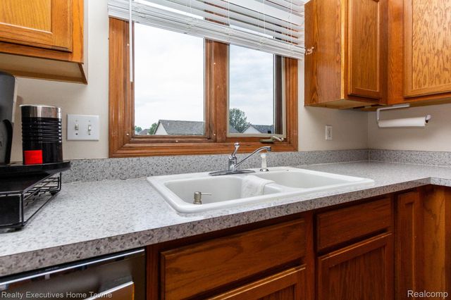 21637 Clifford Drive, Macomb Township, MI 48044