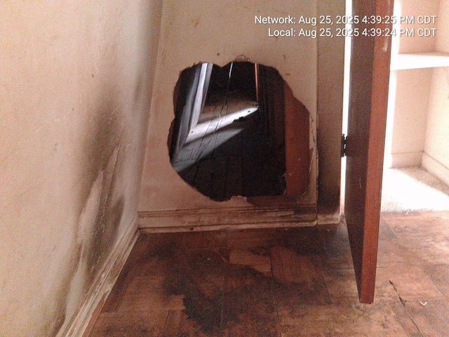 2654 W 98th Place, Evergreen Park, IL 60805