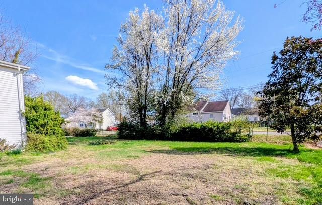 8611 MYRTLE AVE, Bowie, MD 20715