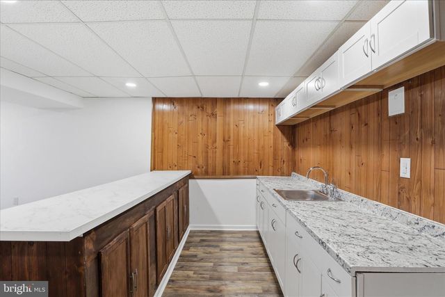 7594 WOODSTOWN DR, Springfield, VA 22153