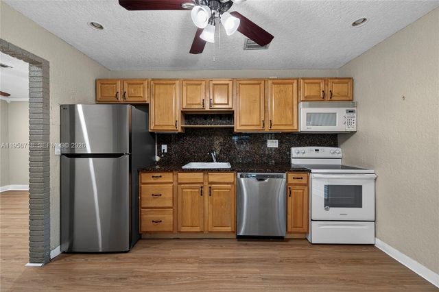 5265 NE 1st Ter 5265, Oakland Park, FL 33334