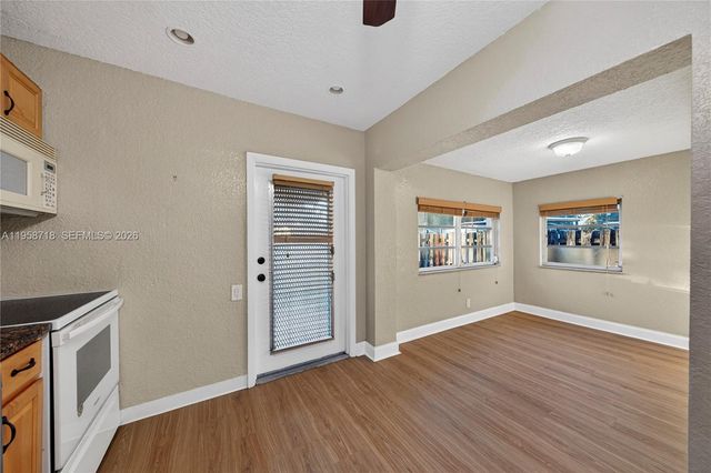 5265 NE 1st Ter 5265, Oakland Park, FL 33334