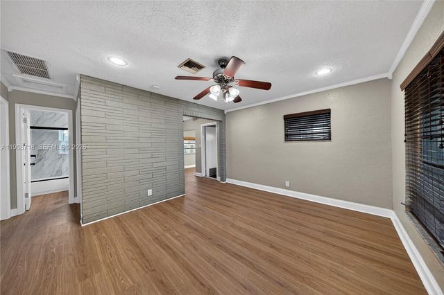 5265 NE 1st Ter 5265, Oakland Park, FL 33334