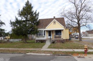 808 WHITE Avenue, Lincoln Park, MI 48146
