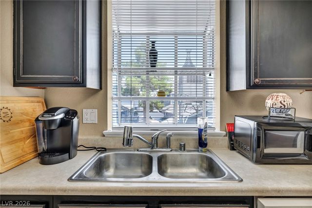 5419 Centurion Court 203, Las Vegas, NV 89122