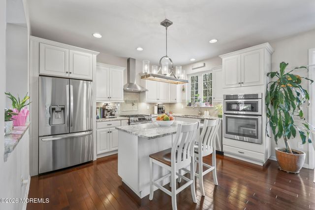 5 Hogans Way, Neptune Township, NJ 07753