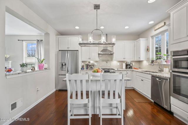 5 Hogans Way, Neptune Township, NJ 07753