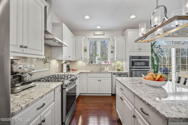 5 Hogans Way, Neptune Township, NJ 07753