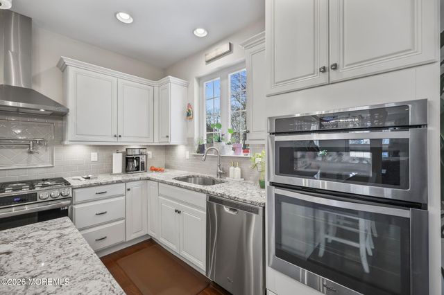 5 Hogans Way, Neptune Township, NJ 07753