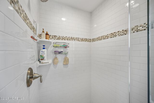 5 Hogans Way, Neptune Township, NJ 07753