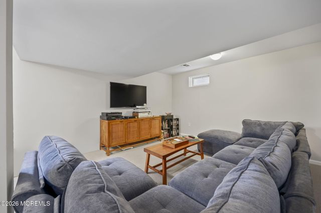 5 Hogans Way, Neptune Township, NJ 07753